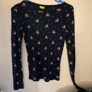 2 super cute long sleeve tees ❄️✨⚡️